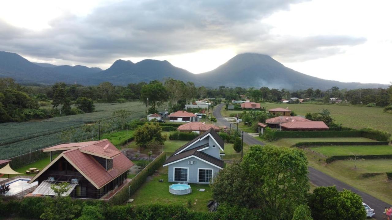 Casa De Las Rosas Volcan Arenal La Fortuna Exterior photo